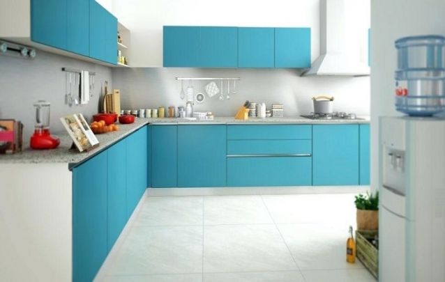 Cozinha planejada pequena azul turquesa