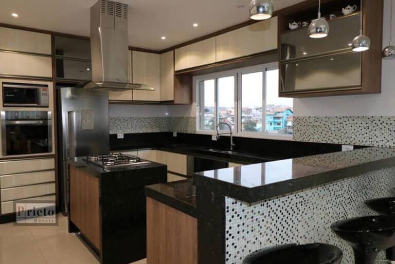 Cozinha Planejada com Bancada: +65 Fotos, Modelos e Ideias