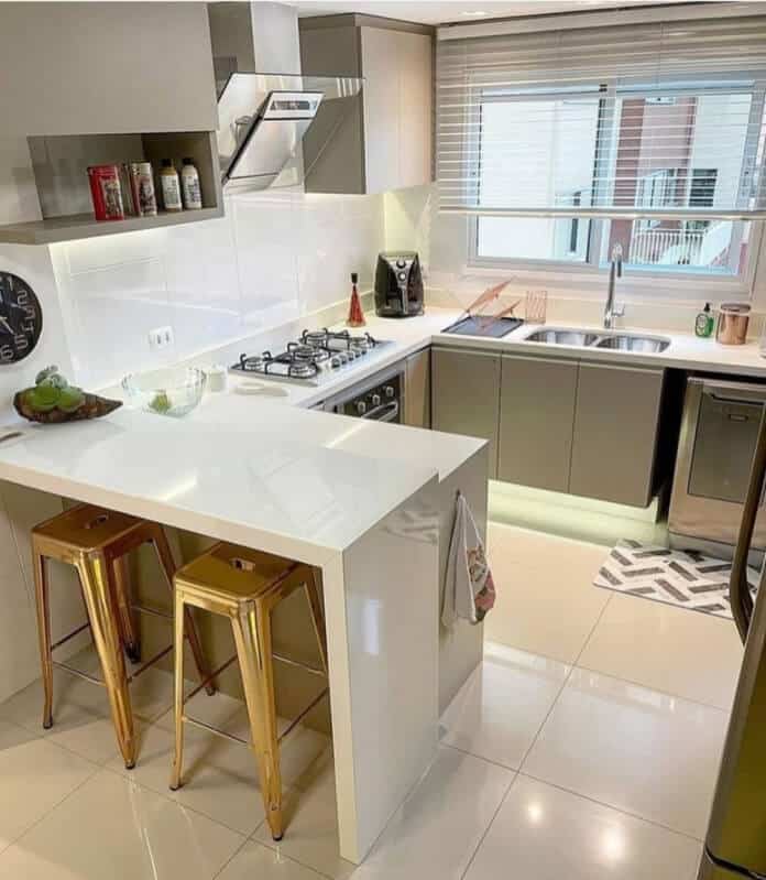 Cozinhas em L com bancada