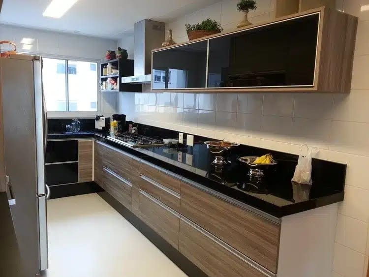 Cozinha Planejada em L para Apartamento Pequeno