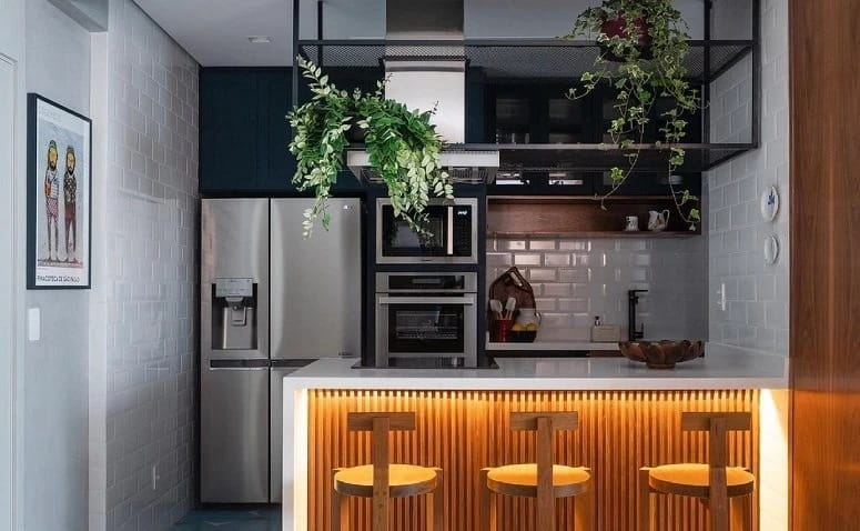 Cozinhas Planejadas para Apartamentos Pequenos com Bancada